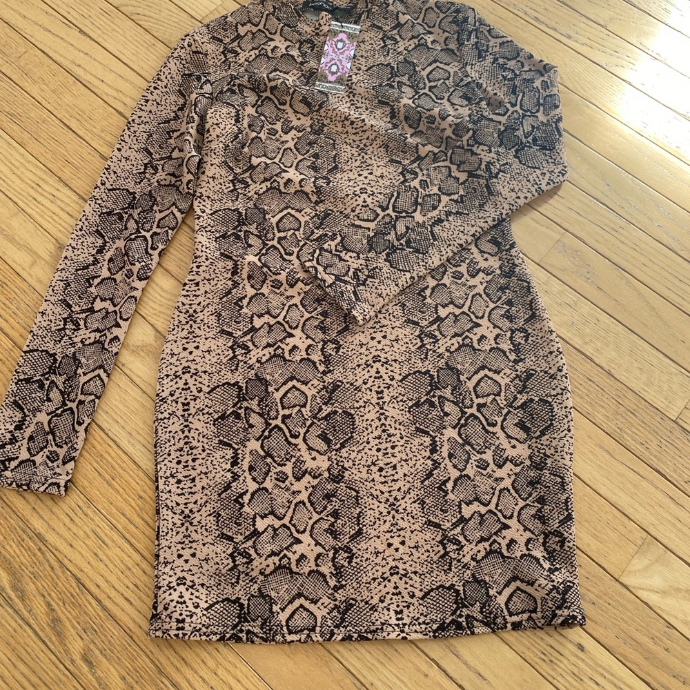 Boohoo snake skin bodycon dress